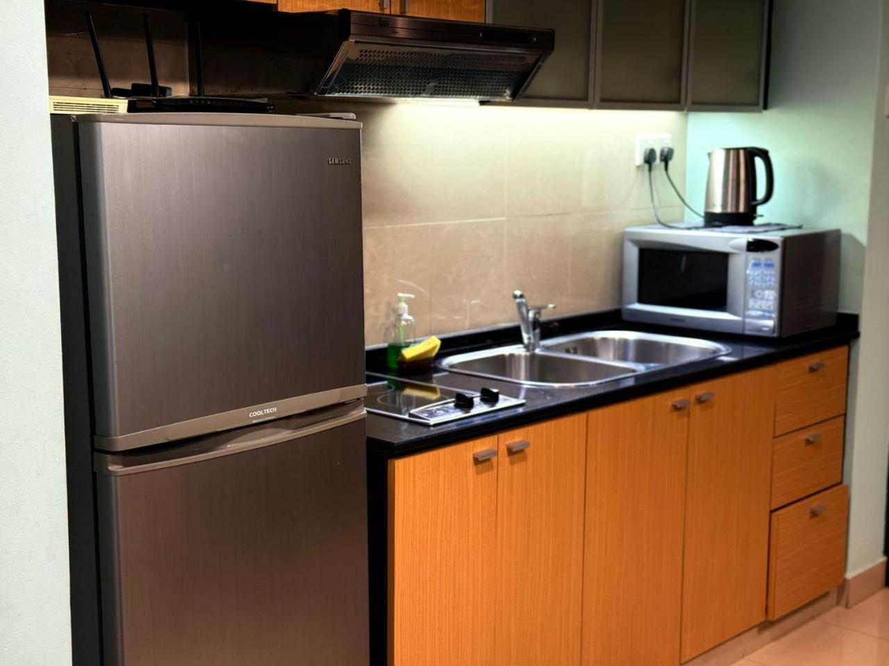 Raintree Home Resort Suites At Bander Sunway Pyramid Hotel Tower Петалинг-Джая Экстерьер фото